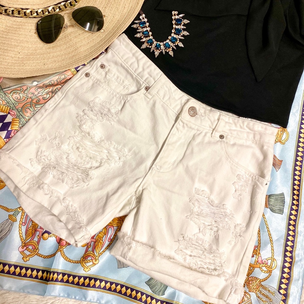 White Jean Shorts (Size 00)